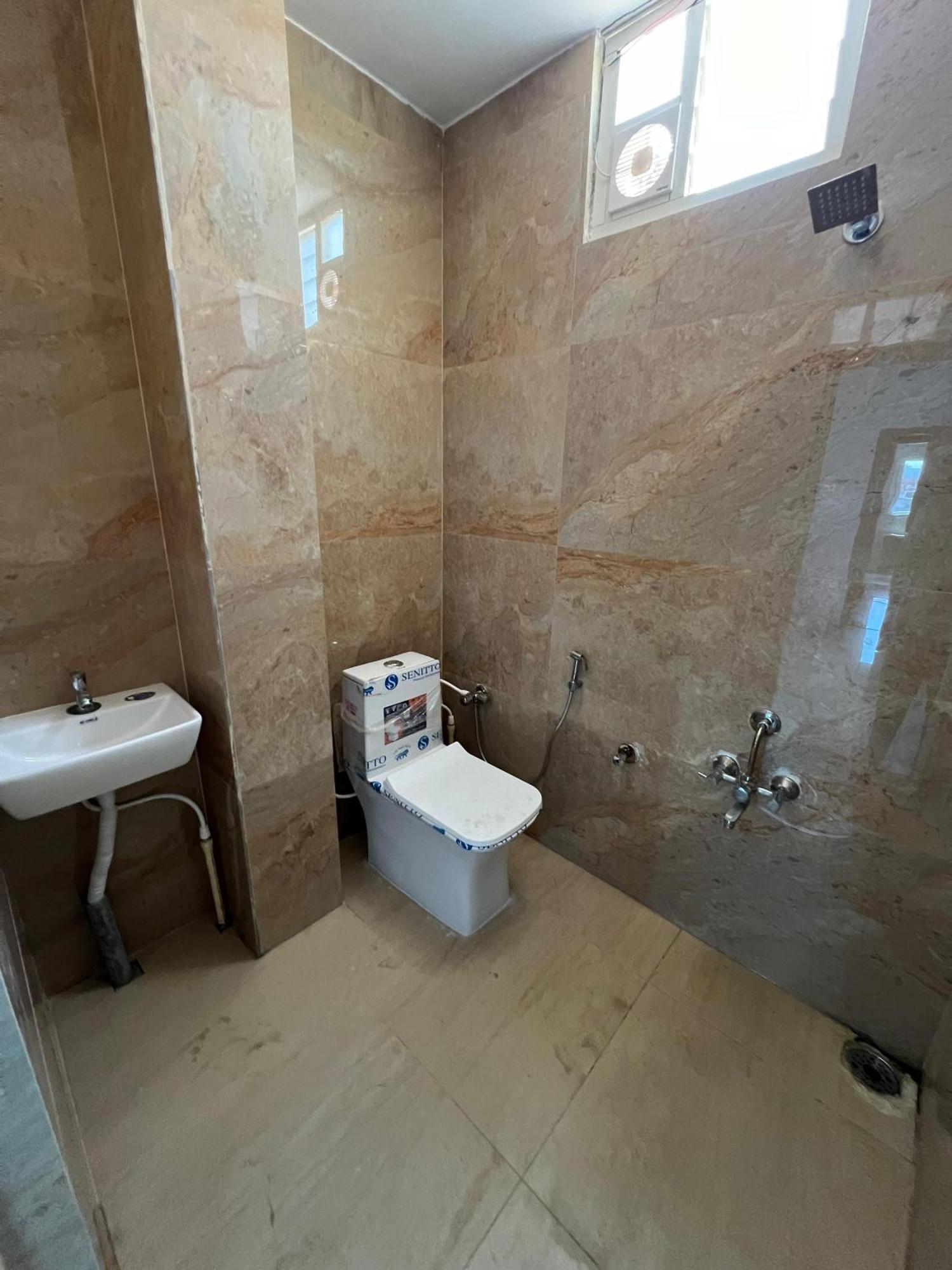 Snr Venus Hotels Τιρουπάτι Εξωτερικό φωτογραφία